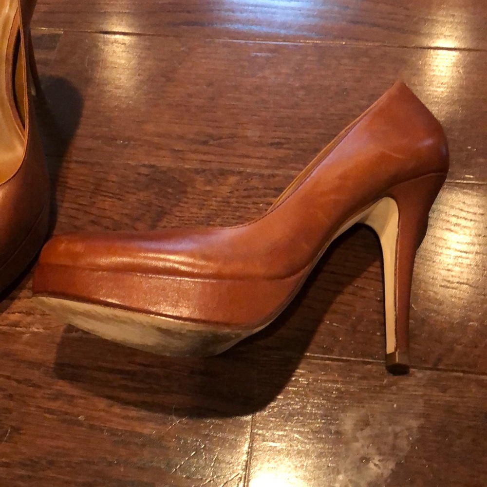 Shoes - Picture 2 of 3